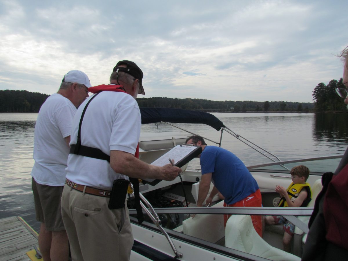 Vessel examiner performs a VSC